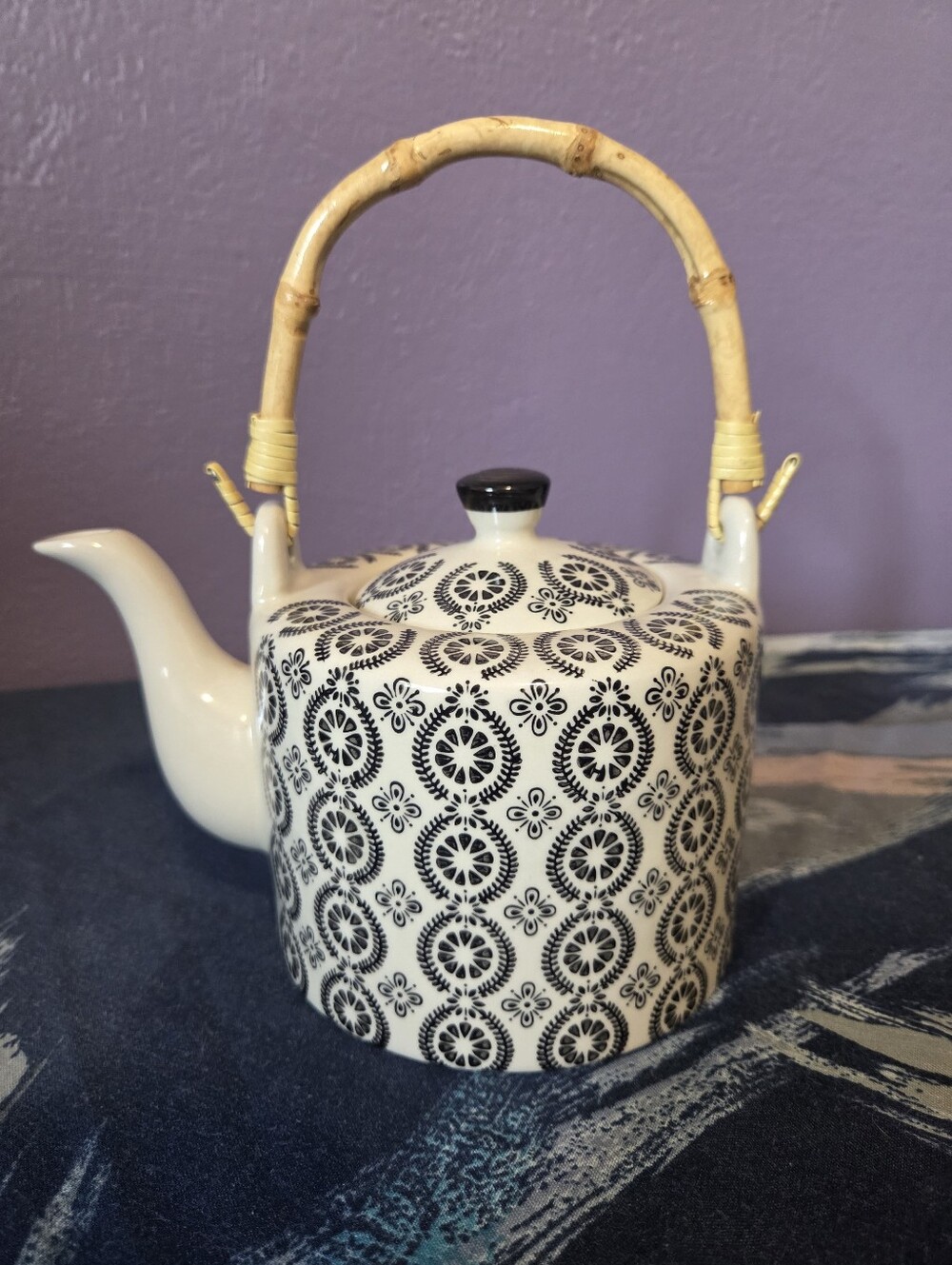 Ceramic Tea Kettle With Strainer & Bamboo Handle